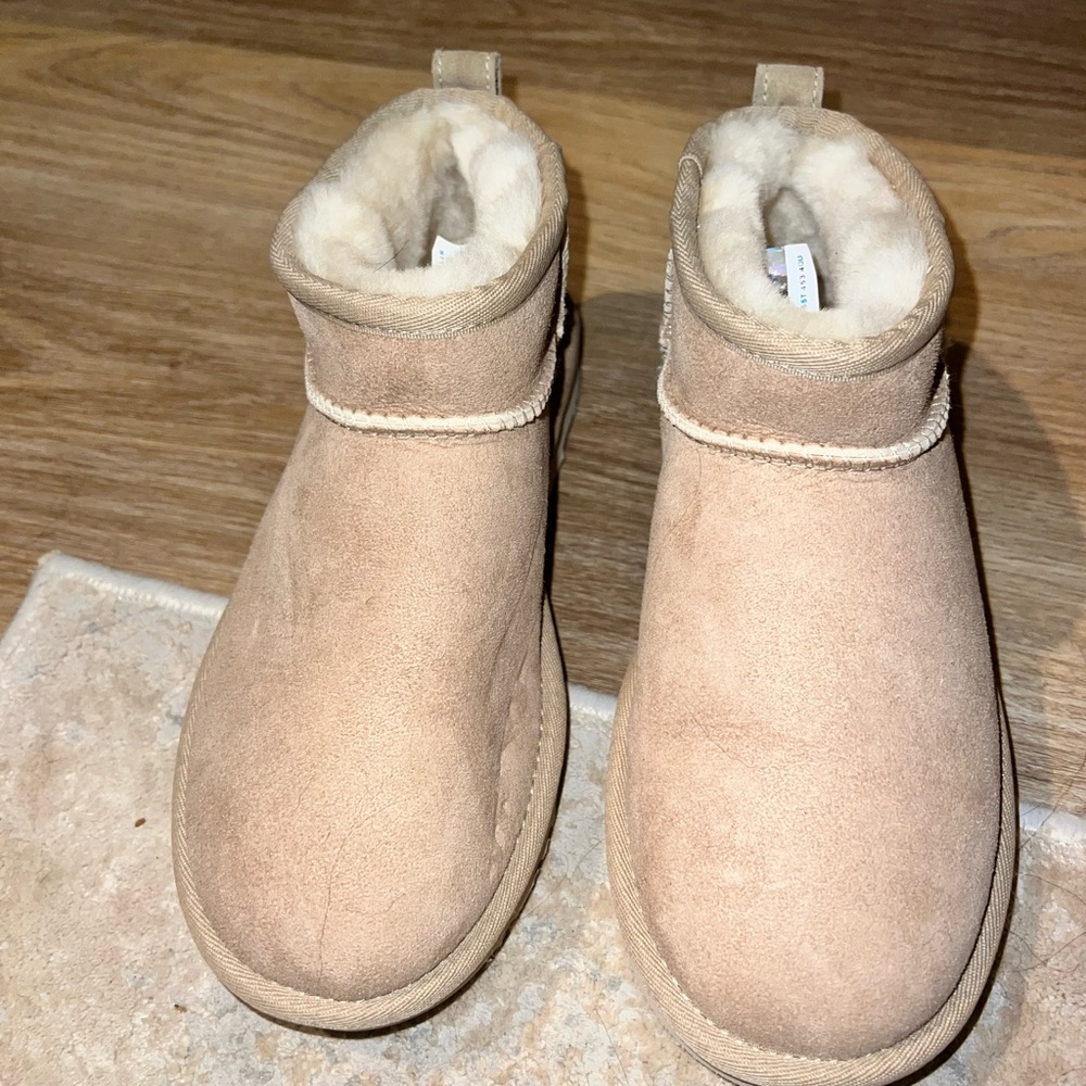 UGG Cream Ankle Boots with Soft Suede Material and Fluffy Lining